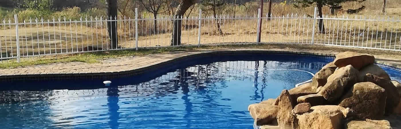 Swimming pool safely fenced off 